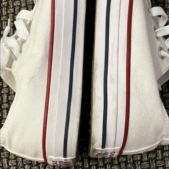Converse White Low-Top Sneakers - Picture 8 of 10
